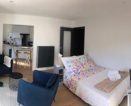 Rond Point Studio Cosy Et Central Avec Balcon Saint-Etienne  Kültér fotó