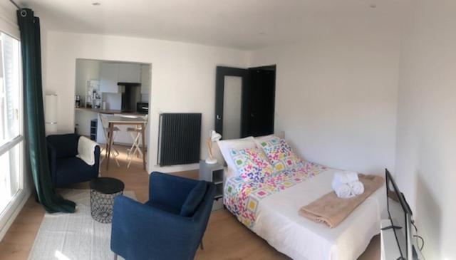 Rond Point Studio Cosy Et Central Avec Balcon Saint-Etienne  Kültér fotó